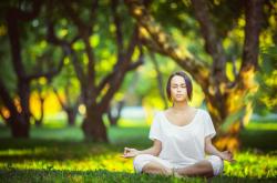 又见绝平！热刺与广东男篮鏖战至终场，周冠宇读秒救主的简单介绍